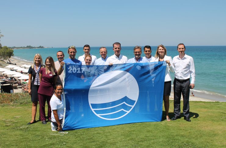 Γαλάζια Σημαία για 15η συνεχή χρονιά στo Neptune Hotels (φωτό)