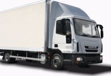 Είχε κρύψει δέκα παράνομους μετανάστες στο φορτηγό