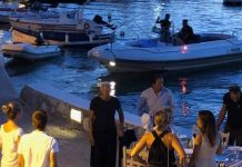 ΔΕΙΤΕ ΦΩΤΟ: Ο Τζόρτζιο Αρμάνι απολαμβάνει τις διακοπές του στη Σχοινούσα