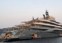 «Flying Fox»: Το γιοτ των 400 εκατ. δολ. που τρέλανε το Ιντερνετ – Ολοι νόμιζαν ότι ανήκει στον Τζεφ Μπέζος…