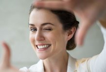Απλές συμβουλές για να διατηρήσετε λαμπερό το χαμόγελό σας!