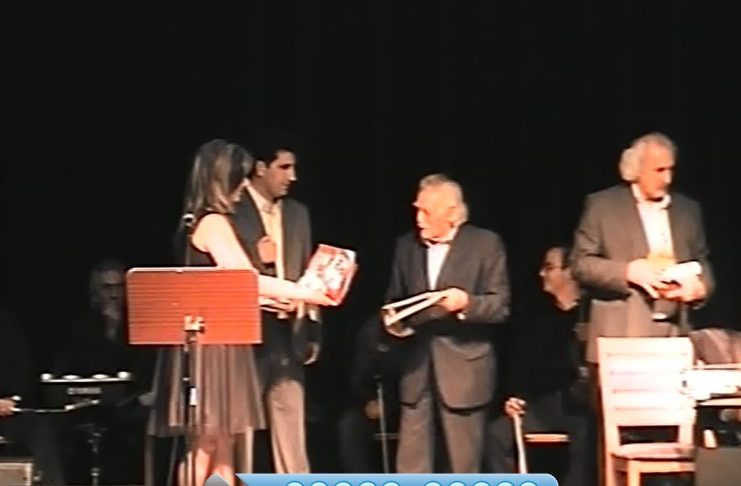 ΦΩΤΟ & ΒΙΝΤΕΟ Όταν οι 3 Δήμοι της Κω τίμησαν τον Μανώλη Γλέζο 5/3/2008 στο Πολύκεντρο Πυλίου