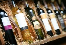 Γιατί δεν πρέπει να αποθηκεύονται όρθια τα μπουκάλια του κρασιού