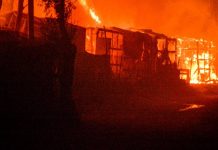 Πυρπόλησαν για δεύτερη φορά τη Μόρια – Καίγεται ό,τι είχε απομείνει από χθες – Δείτε βίντεο