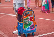 Lockdown για δύο εβδομάδες τα Δημοτικά: Έτσι θα λειτουργήσει η τηλεκπαίδευση