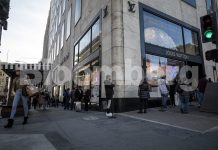 Louis Vuitton: Πώς οι διάσημες τσάντες έσωσαν τον οίκο και από τον κορωνοϊό