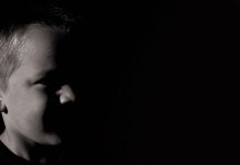 Φρίκη: Τρία αδέλφια στρατιωτικοί βίαζαν και κακοποιούσαν επί τρία χρόνια τον 5χρονο γιο του ενός