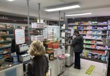 Βροχή οι ακυρώσεις των εμβολιασμών με το Astrazeneca – Τι λένε οι φαρμακοποιοί