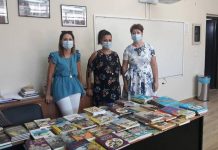 Το πρωθυπουργικό γραφείο έστειλε βιβλία, στα παιδιά, στον Αρχάγγελο Ρόδου