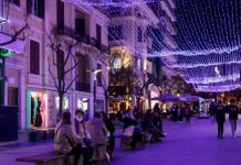 Είσοδος με rapid test για εμβολιασμένους σε εστίαση και κέντρα διασκέδασης Χριστούγεννα και Πρωτοχρονιά