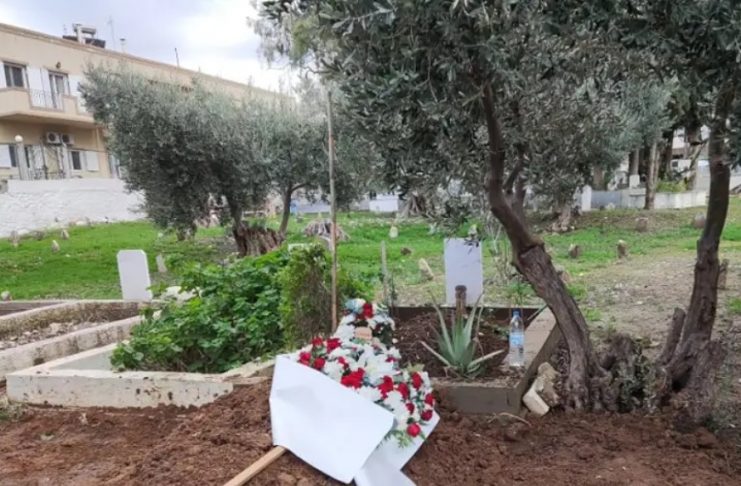 Κως: Ενταφιάστηκε η νεαρή Τουρκάλα που πνίγηκε σε ναυάγιο μαζί με τον σύζυγό της