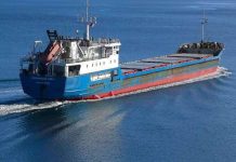 Πόλεμος στην Ουκρανία: Εμπορικό ρωσικό πλοίο χτυπήθηκε από ουκρανικά πυρά