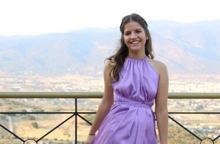 Βόλος: «Λύγισαν» και οι πιο ψύχραιμοι στο τελευταίο «αντίο» στην 20χρονη Μαρία – Την αποχαιρέτισαν ντυμένη νύφη