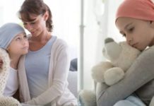 «Ραγίζει» καρδιές το κείμενο-ύμνος στην μητέρα: «Ενός λεπτού σιγή για την μάνα που κοιμάται στον καναπέ της ογκολογικής μονάδας»