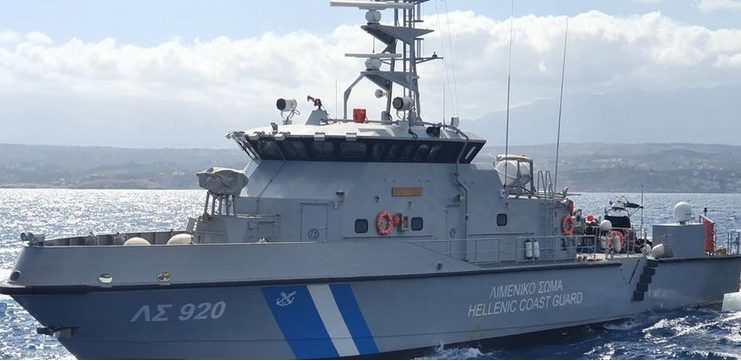 Σύλληψη αρχηγικού μέλους κυκλώματος διακίνησης μεταναστών με θαλαμηγούς από την Τουρκία στα νησιά του Αιγαίου