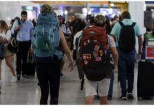 Πόλεμος στο Ισραήλ: Δεν μπορούν να επιστρέψουν 1500 τουρίστες που ήρθαν για διακοπές στην Κρήτη