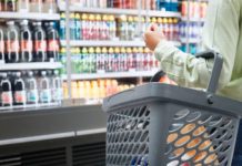 ΦΠΑ σε καφέ, αναψυκτικά και συγκοινωνίες: Οι αλλαγές που έρχονται και πώς επηρεάζουν την τσέπη μας