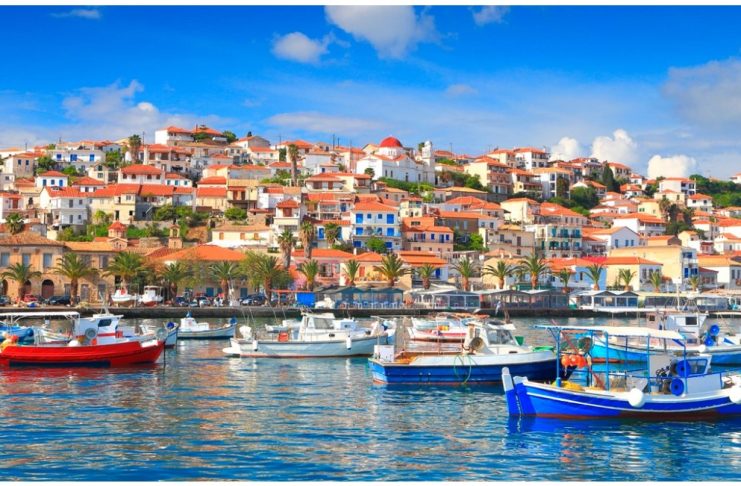 Ηπειρωτική Ελλάδα και εξωτερικό θα πάνε φέτος οι Έλληνες διακοπές – Γιατί στρέφουν την πλάτη στα νησιά