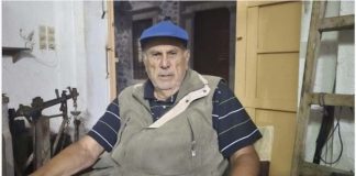 Ο Μανώλης Κουτούζης και η θάλασσα που σίγησε – Η ιστορία της Καλυμνιακής σπογγαλιείας