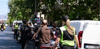 Εφαρμογή με 1 εκατ. «κατασκόπους» ετοίμαζε η ομάδα που κάρφωνε μέσω Viber τα μπλόκα της Tροχαίας