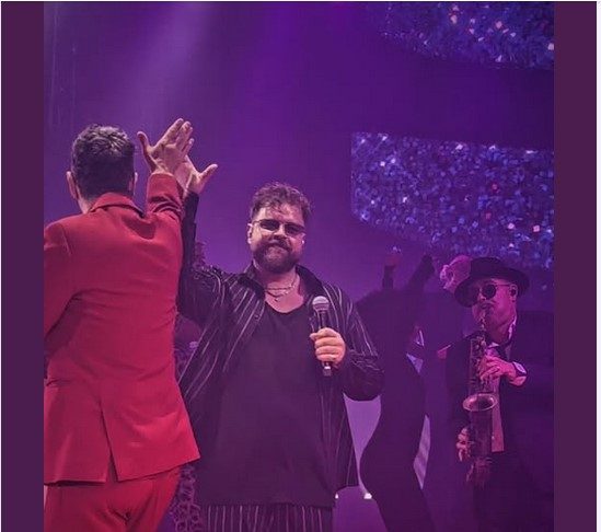 Δημήτρης Γερογιάννης με Σάκη Ρουβά και Νατάσα Θεοδωρίδου στο «Έναστρον»