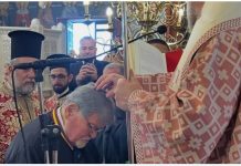 Τιμητική διάκριση από τον Μητροπολίτη Ρόδου στον Ρόδιο Πρωτοψάλτη Θεόδωρο Παπανδρέου για την προσφορά του στην Εκκλησία