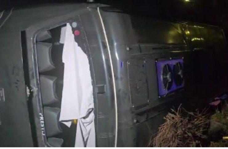 Βελεστίνο: «Ο οδηγός προσπάθησε να αποφύγει ζώο που πετάχτηκε στον δρόμο», αναφέρει επιβάτης