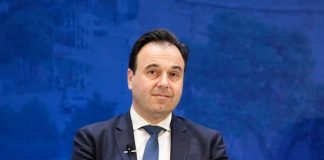 Παραδοχή ήττας από τον Παπαστεργίου – 6.602.000 πολίτες δεν έκαναν καμία ενέργεια για να παραλάβουν τον προσωπικό αριθμό – Μόλις 641.000 έχουν εκδόσει τη νέα ταυτότητα