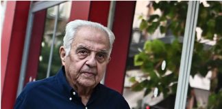 Πέθανε ο πρώην υπουργός του ΣΥΡΙΖΑ Αλέκος Φλαμπουράρης