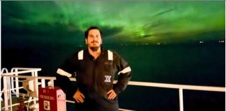 Χριστούγεννα εν πλω: Οι γιορτές των Ελλήνων ναυτικών – «Η θάλασσα είναι το σπίτι μας, αλλά το μυαλό μας είναι στις οικογένειές μας»