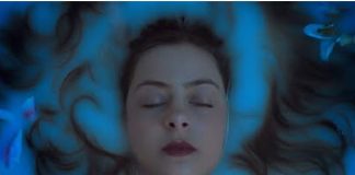 «Από μέσα πεθαμένος»: Aπολαύστε το cover video που δημιούργησε η ταλαντούχα Kώα Ινώ Πικιώνη