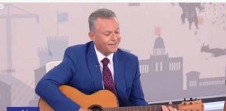 Δήμαρχος Λειψών στην ΕΡΤ: «Μπαλάντα των Χριστουγέννων», «Το δίκιο μου», τα «Διόδια» και το αγαπημένο «Ένα τσιγγανάκι είπε» (ΒΙΝΤΕΟ)