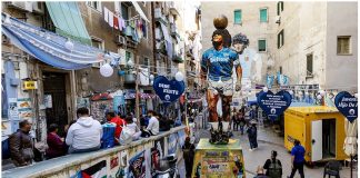 Ο υπερτουρισμός «σκοτώνει» τη Νάπολη: Η πόλη μετατρέπεται σε… θεματικό πάρκο Μαραντόνα, η Καμόρα αφήνει τα ναρκωτικά για τα Airbnb και τα ενοίκια αυξάνονται 40%