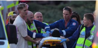 Επί 10 λεπτά πυροβολούσαν κατά του πλήθους στο Σίδνεϊ οι δύο ένοπλοι: Στους 16 οι νεκροί, σοκαριστικές περιγραφές από αυτόπτες μάρτυρες