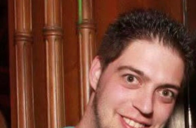 Θρήνος στη Φαρκαδόνα: Ο 36χρονος που πέθανε ξαφνικά στο γήπεδο είναι ο Λεωνίδας Λόιος