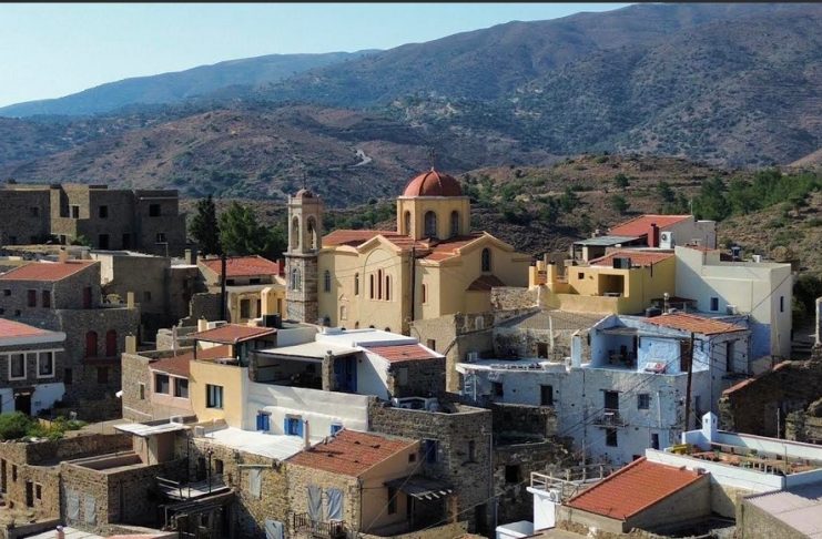 ΒΙΝΤΕΟ Το χωριό Βολισσός Χίου ένας παραδοσιακός οικισμός, που δεσπόζει από ένα μεσαιωνικό κάστρο σε έναν λόφο