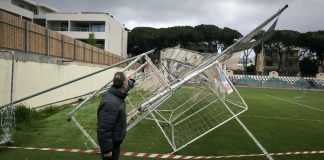 Σοβαρές ζημιές στο γήπεδο του Παλαιού Ανταγόρα στην Κω από ανεμοστρόβιλο