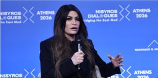 Κίμπερλι Γκιλφόιλ στους «Διαλόγους της Νισύρου»: H Ελλάδα είναι παράδειγμα του οράματος Τραμπ για ειρήνη μέσω της ισχύος