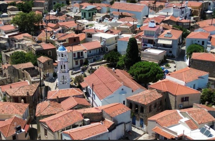 BINTEO Καρδάμυλα Χίου: παραδοσιακοί δρόμοι, εκκλησίες, πλατάνια, γραφικά βουνά και θέα στο Αιγαίο Πέλαγος