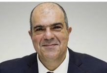 Δέκα εκατ. ευρώ από τον Στέλιο Χατζηιωάννου για να μείνουν οι γιατροί στα νησιά