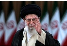 Ποιος «κάρφωσε» τον Χαμενεΐ; Η Μοσάντ γνώριζε ακόμα και πού καθόταν ο ανώτατος ηγέτης του Ιράν, όταν έκανε τη φονική επίθεση