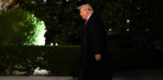 «Οι ΗΠΑ θα τερματίσουν την εκστρατεία στο Ιράν σε δύο με τρεις εβδομάδες», λέει πάλι ο Τραμπ – «Στο μηδέν η εμπιστοσύνη προς τις ΗΠΑ», απαντά η Τεχεράνη