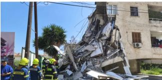 Κατέρρευσε διώροφη πολυκατοικία στην Κύπρο, τουλάχιστον ένας εγκλωβισμένος και τρεις τραυματίες – Δείτε βίντεο και φωτογραφίες
