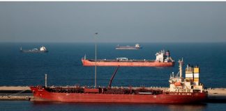 Οι τρεις επιλογές της Τεχεράνης για να απαντήσει στον ναυτικό αποκλεισμό των Στενών του Ορμούζ – Τι σημαίνουν οι απειλές Τραμπ για τα μικρά ιρανικά σκάφη