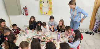 Μεγάλη συμμετοχή στο Πυλί στο πασχαλινό εργαστήρι λαμπάδας από «Ακροβάτη» και «ΑΠΕΛΛΗΣ»