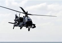 Κατάρριψη ή λάθος; Μυστήριο πίσω από την πτώση του αμερικανικού Apache στα Στενά του Ορμούζ